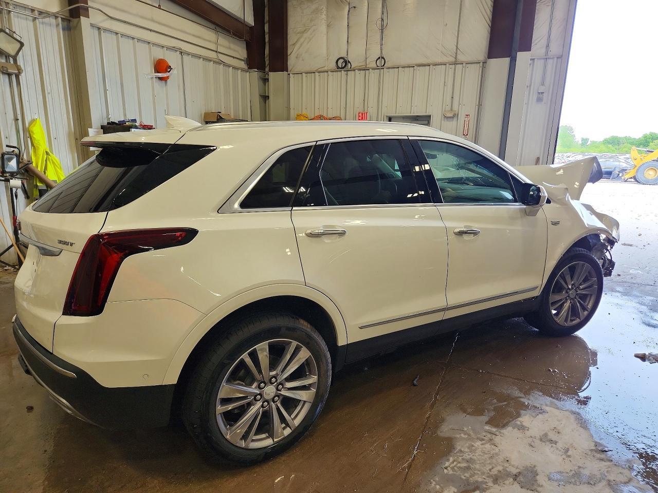 2025 Cadillac Xt5 Premium Luxury - Фото 3
