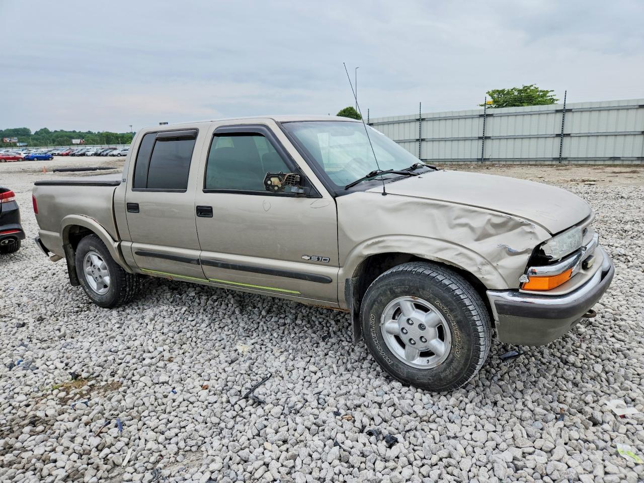 2002 Chevrolet S Truck S10 - Image 4