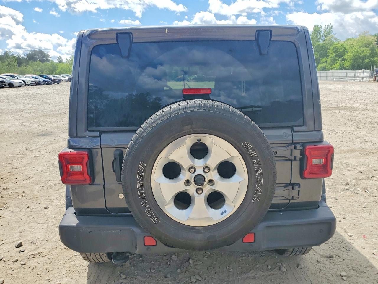 2020 Jeep Wrangler Unlimited Sahara - Фото 6