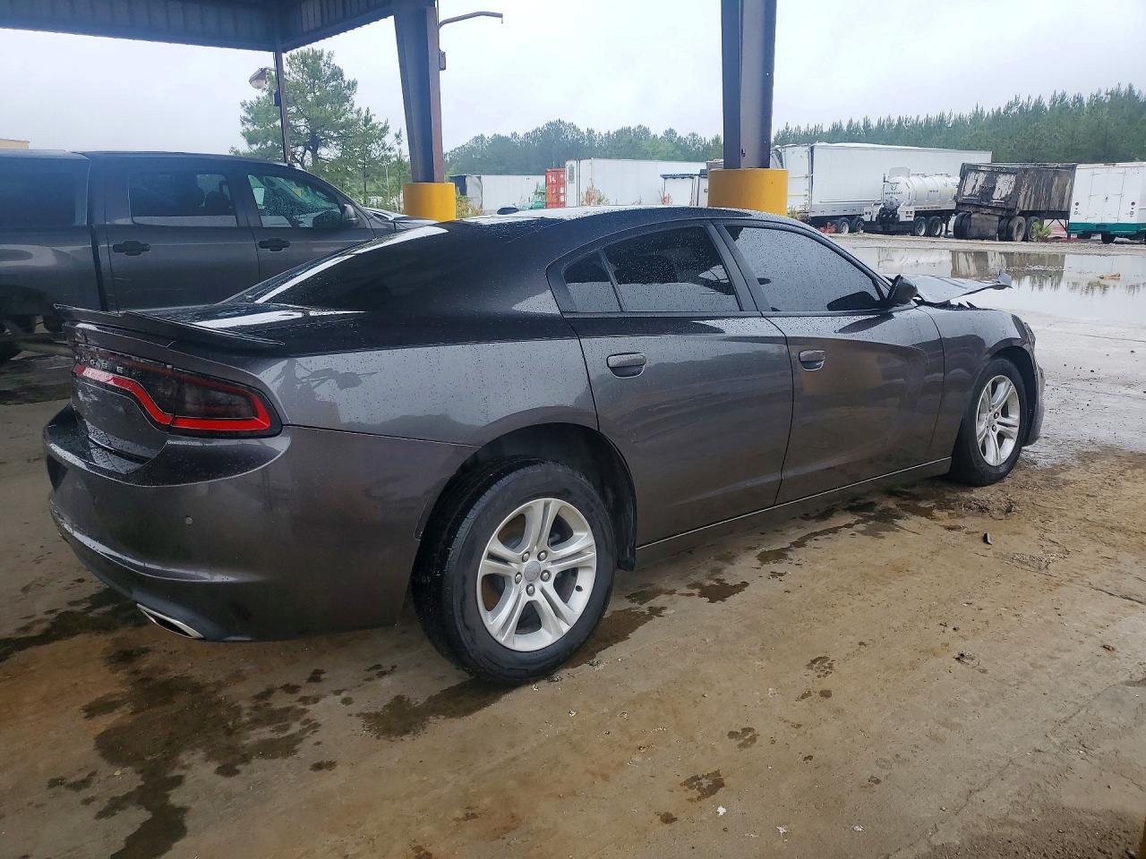 2019 Dodge Charger Sxt - Image 3