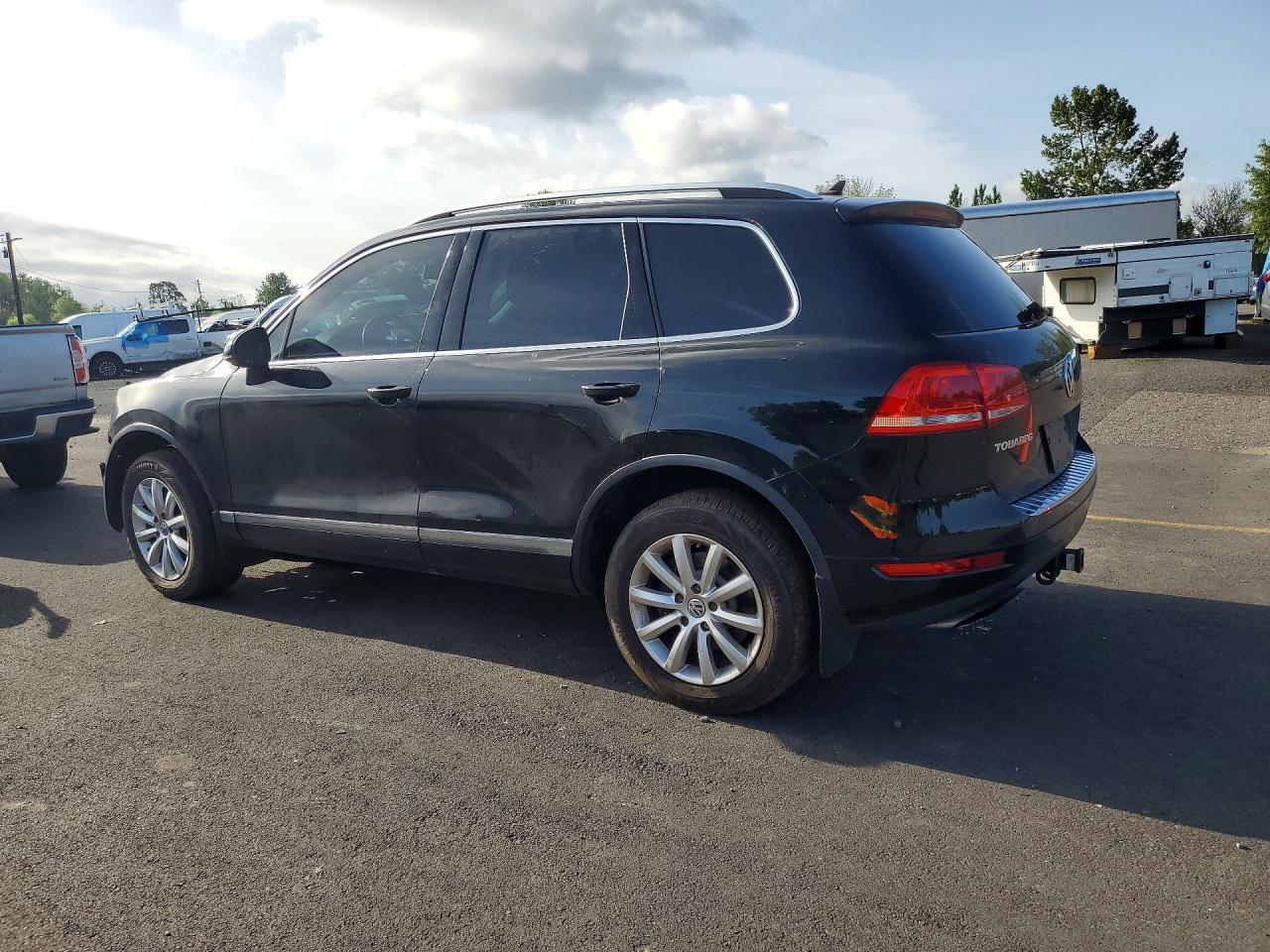 2013 Volkswagen Touareg V6 Tdi - Image 2