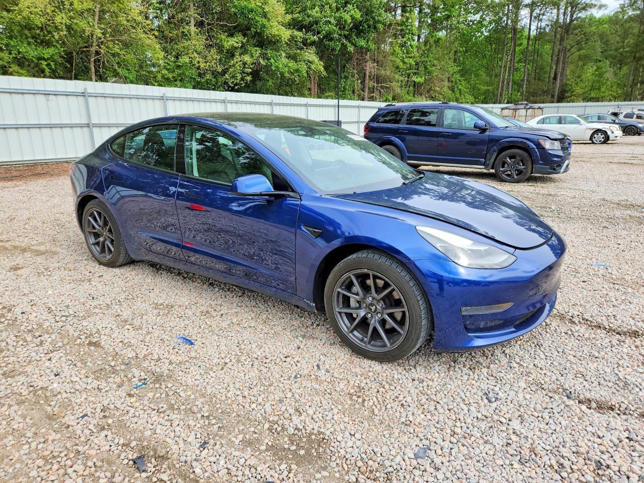 2021 Tesla Model 3 - Image 4