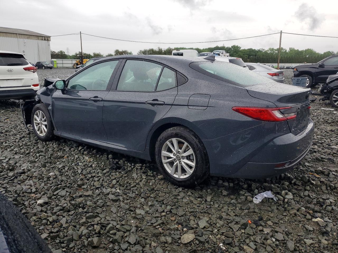 2026 Toyota Camry Le - Фото 2