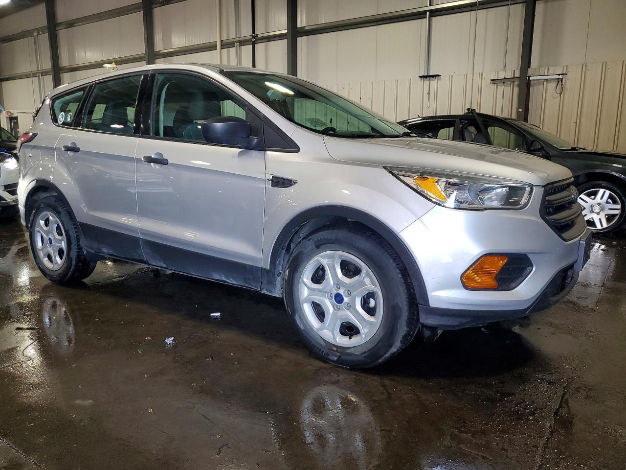 2017 Ford Escape S - Image 4