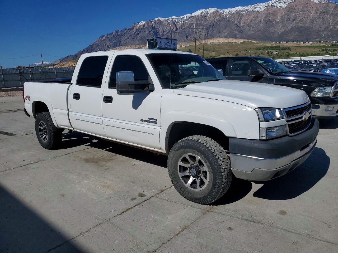 2006 Chevrolet Silverado K2500 Heavy Duty - Image 4