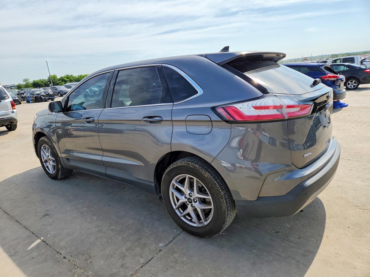 2023 Ford Edge Sel - Image 2
