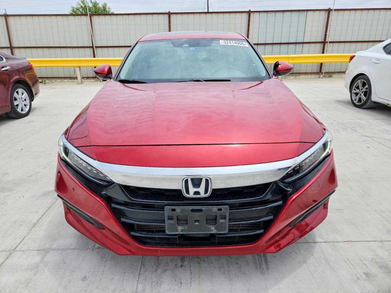 2018 Honda Accord Touring - Image 5
