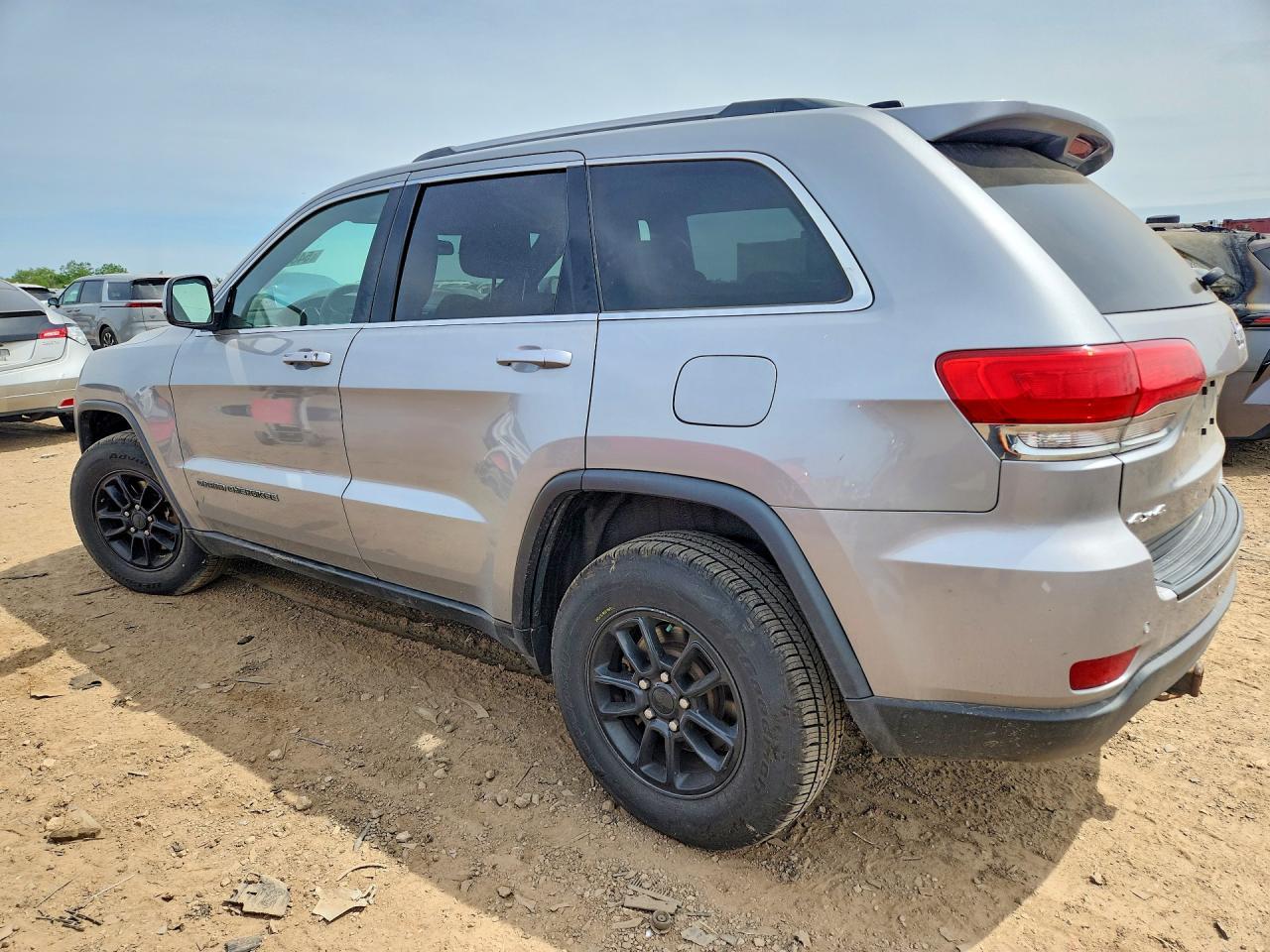 2018 Jeep Grand Cherokee Laredo - Фото 2