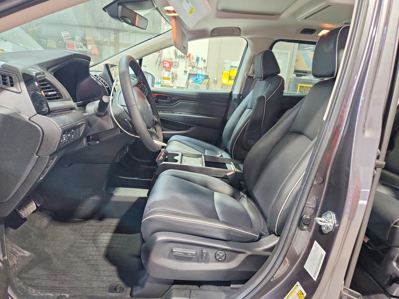 2025 Honda Odyssey Touring - Фото 7