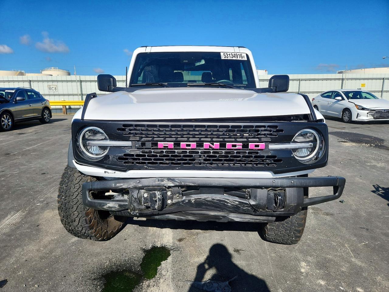 2023 Ford Bronco Base - Image 5