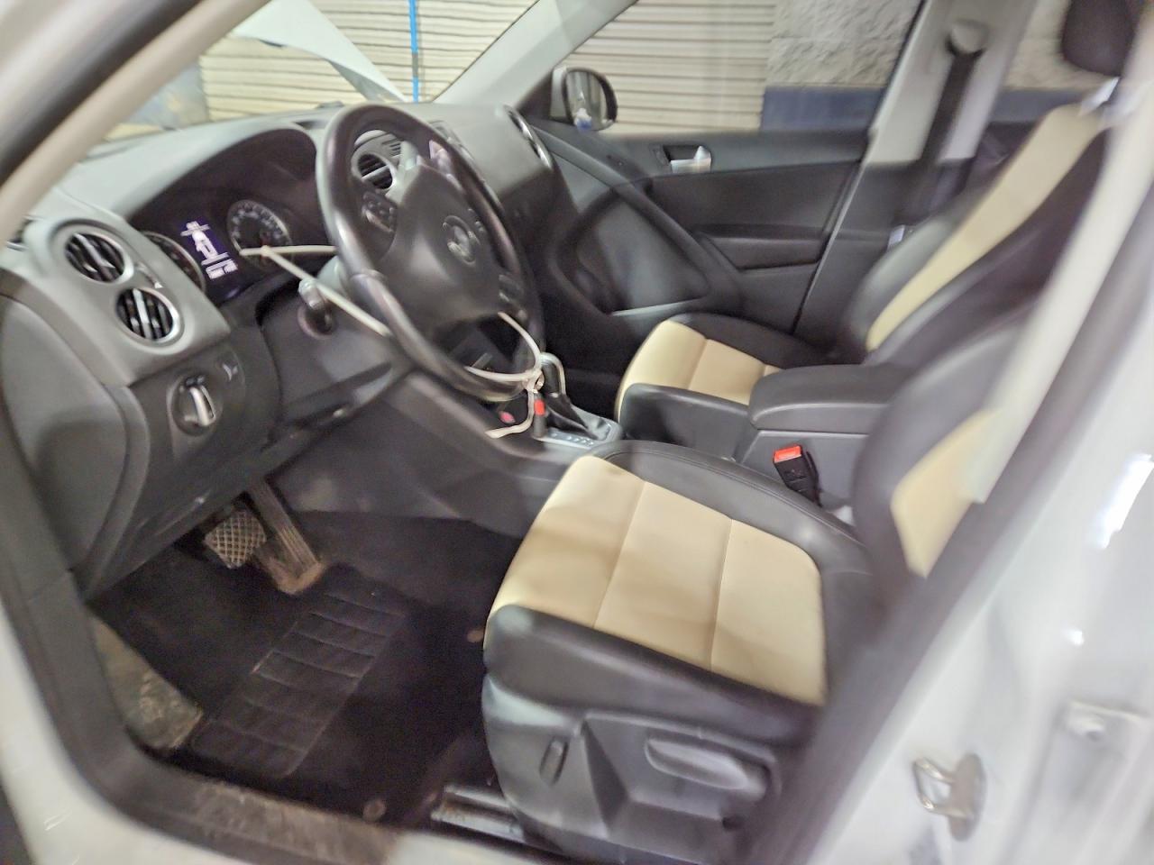 2017 Volkswagen Tiguan S - Image 7