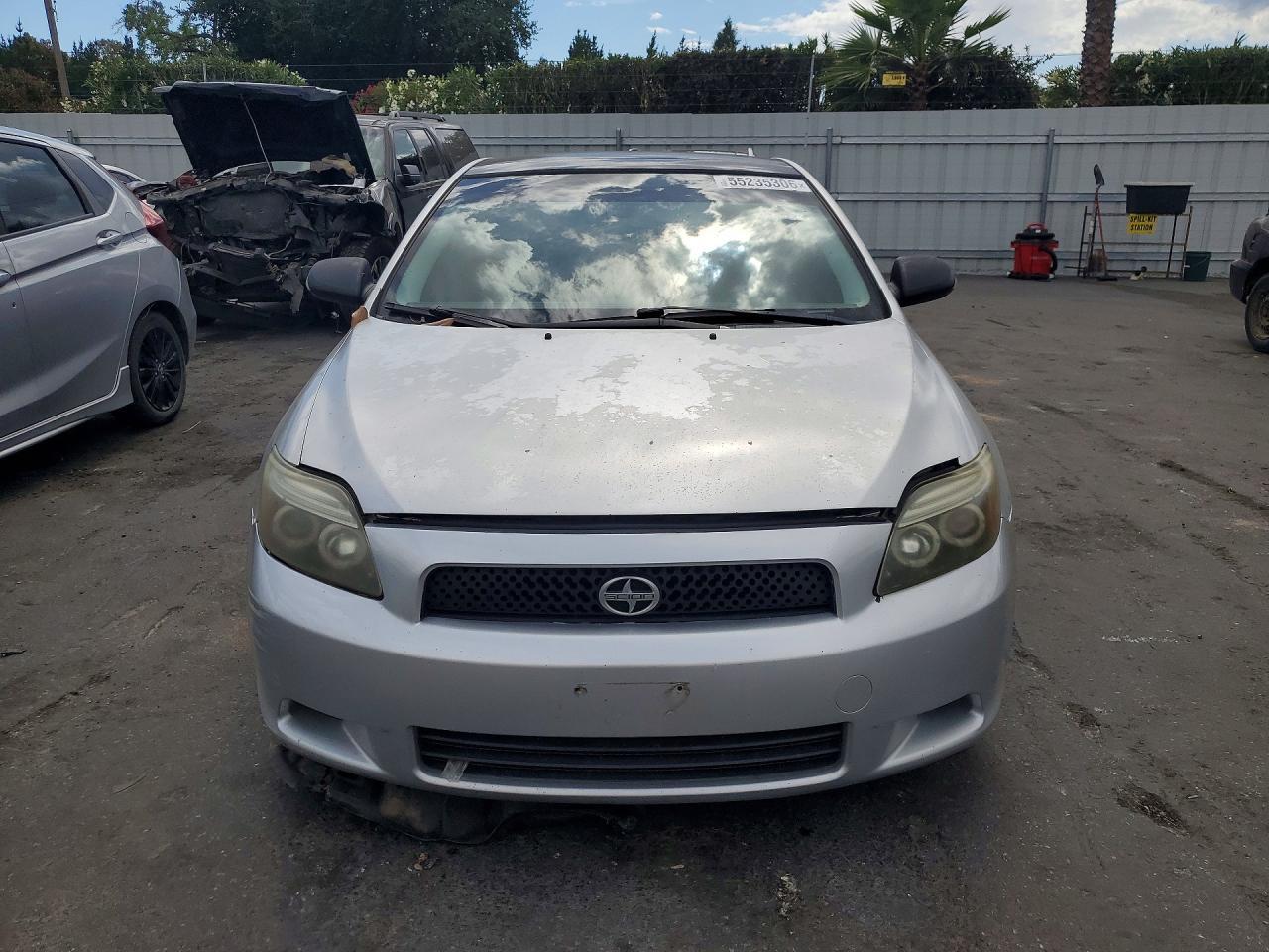 2010 Scion Tc - Image 5