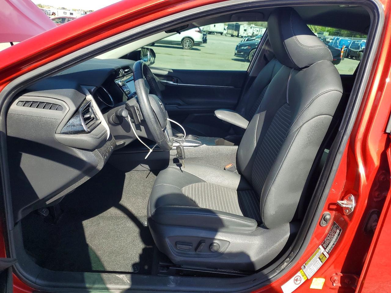 2019 Toyota Camry Se - Фото 7