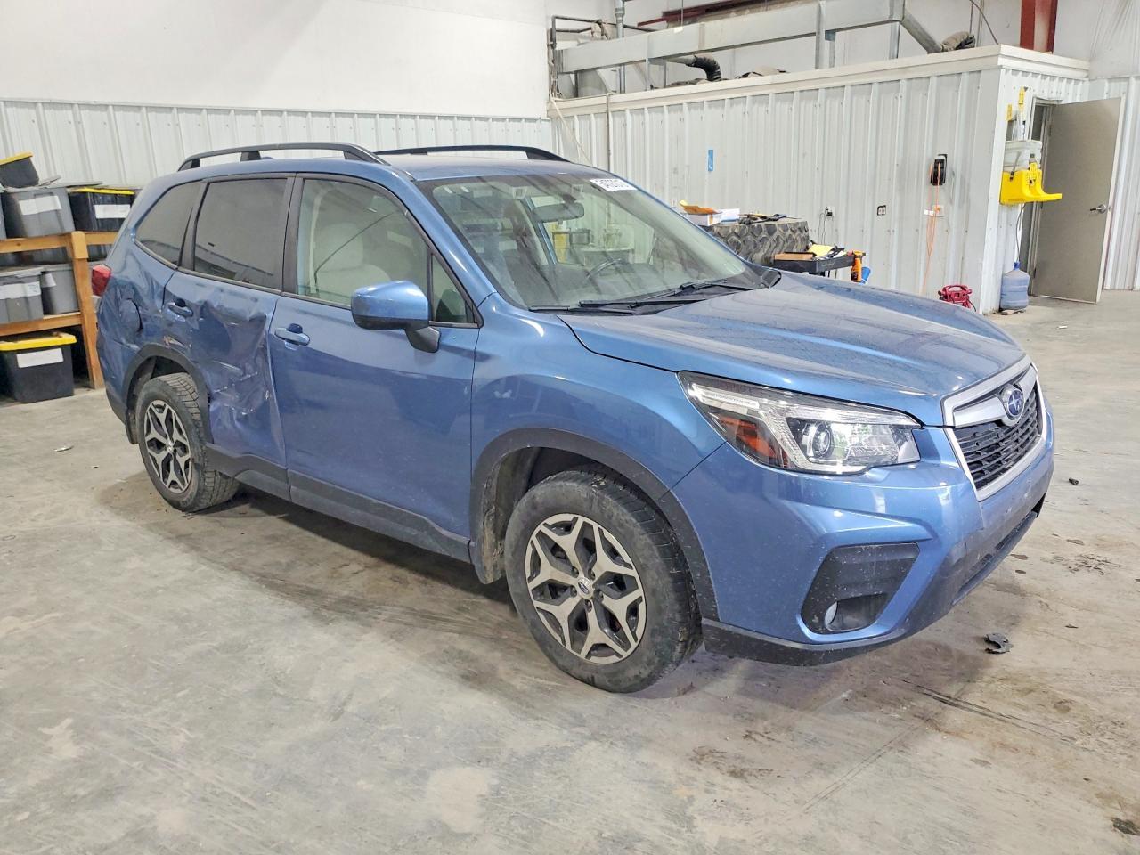2019 Subaru Forester Premium - Image 4