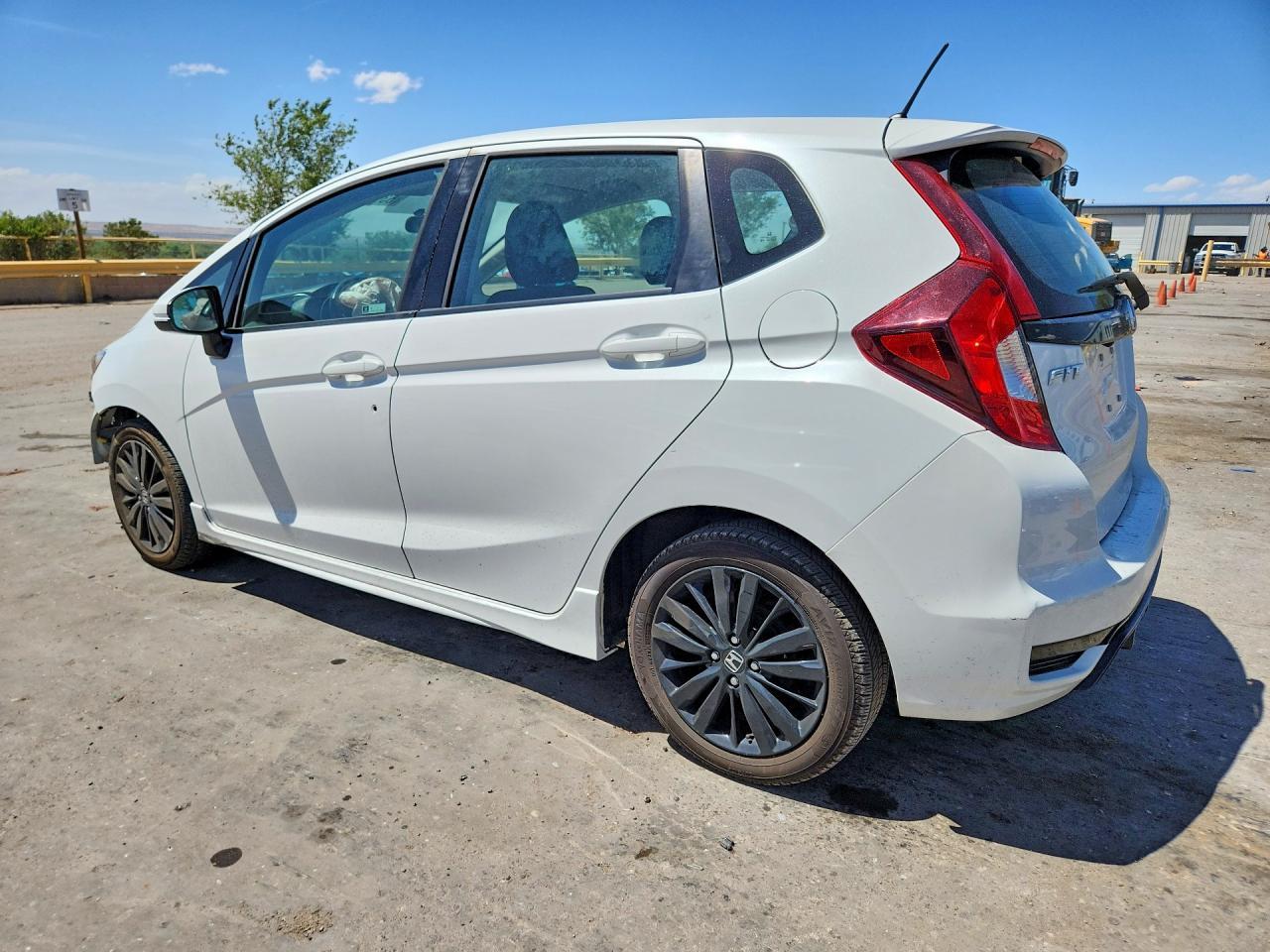 2018 Honda Fit Dx-A - Фото 2