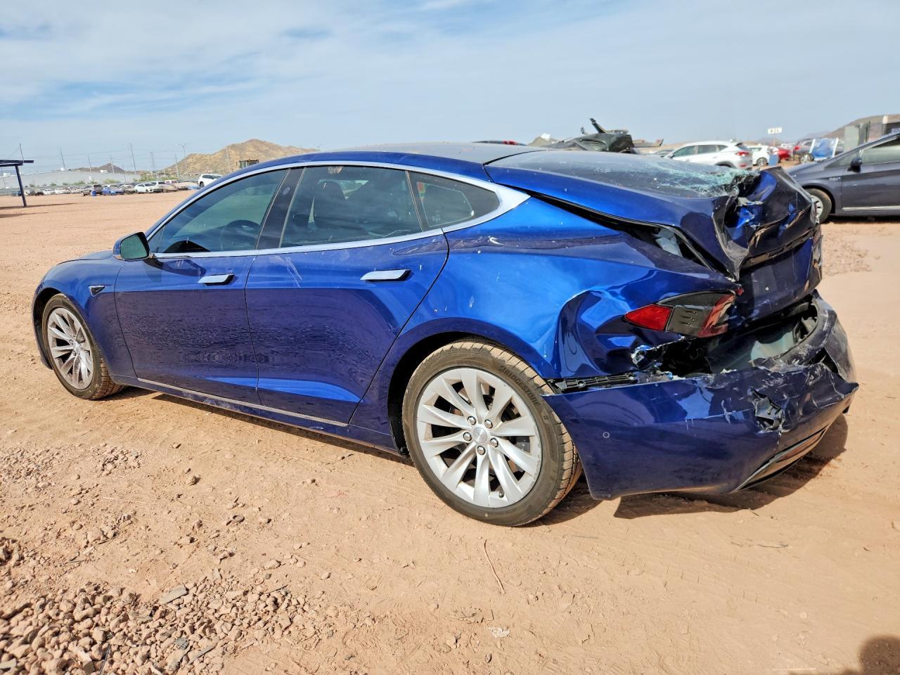 2017 Tesla Model S - Image 2