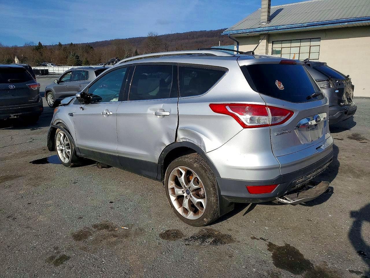 2016 Ford Escape Titanium - Фото 2