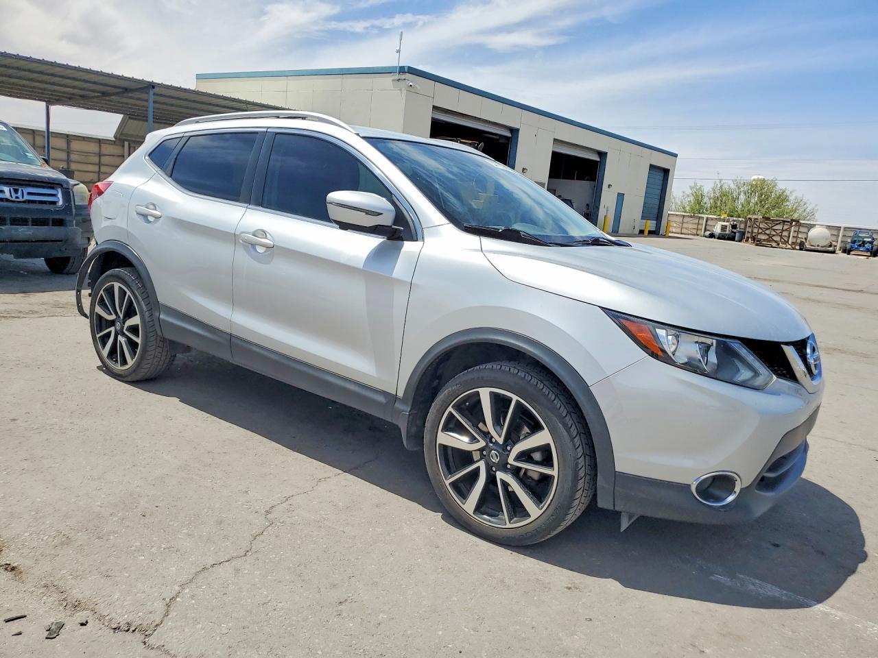 2017 Nissan Rogue Sport Sl - Image 4