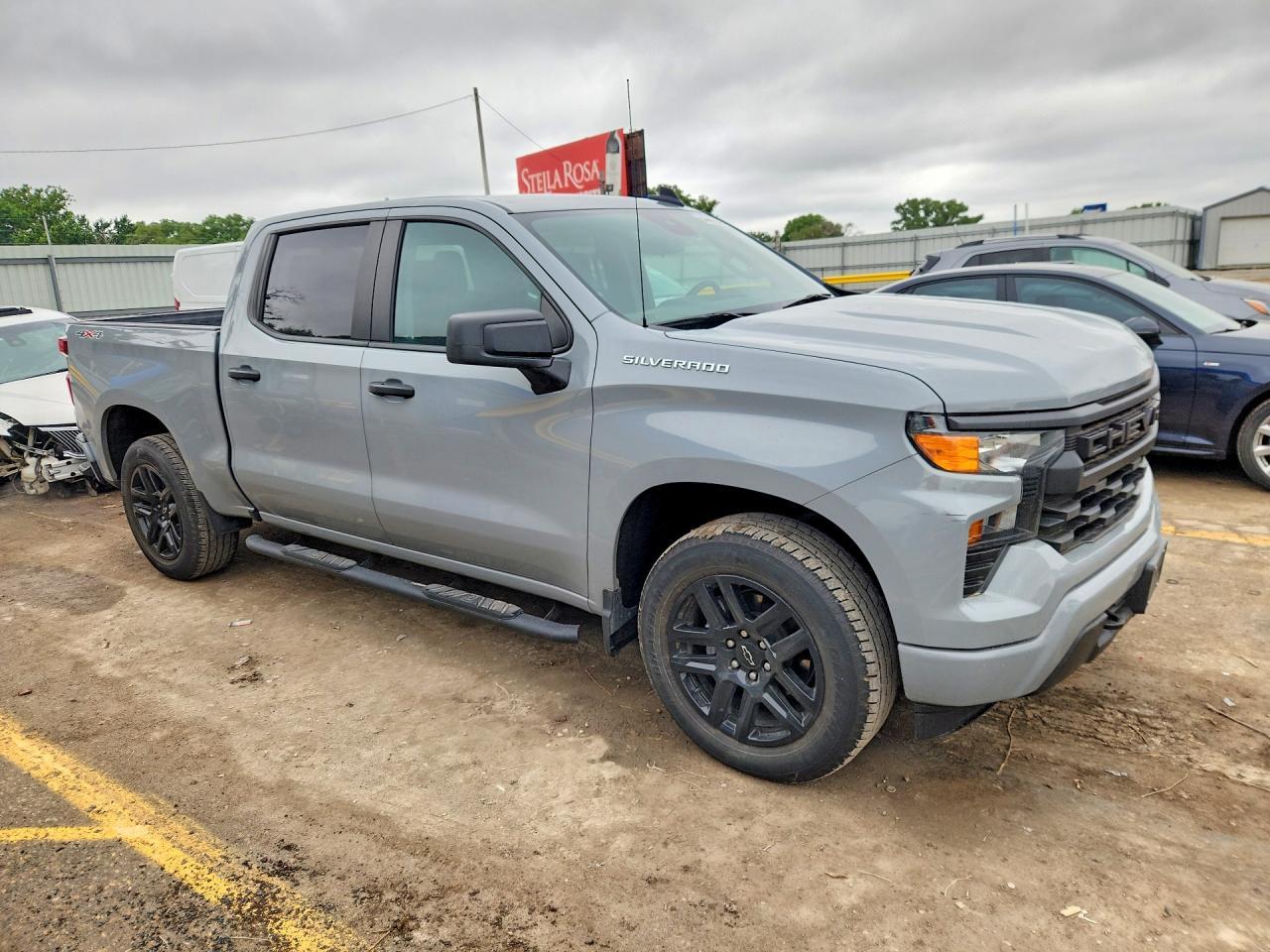 2024 Chevrolet Silverado K1500 Custom - Фото 4