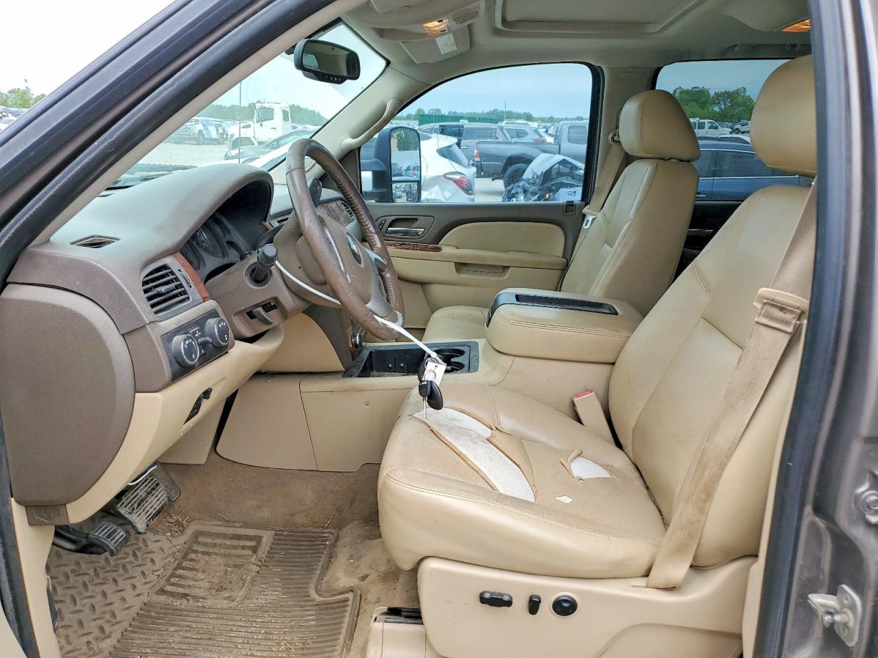 2014 Chevrolet Silverado K2500 Heavy Duty Ltz - Image 7