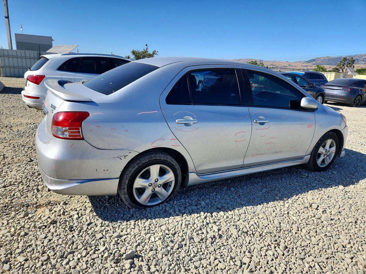 2007 Toyota Yaris S - Image 3