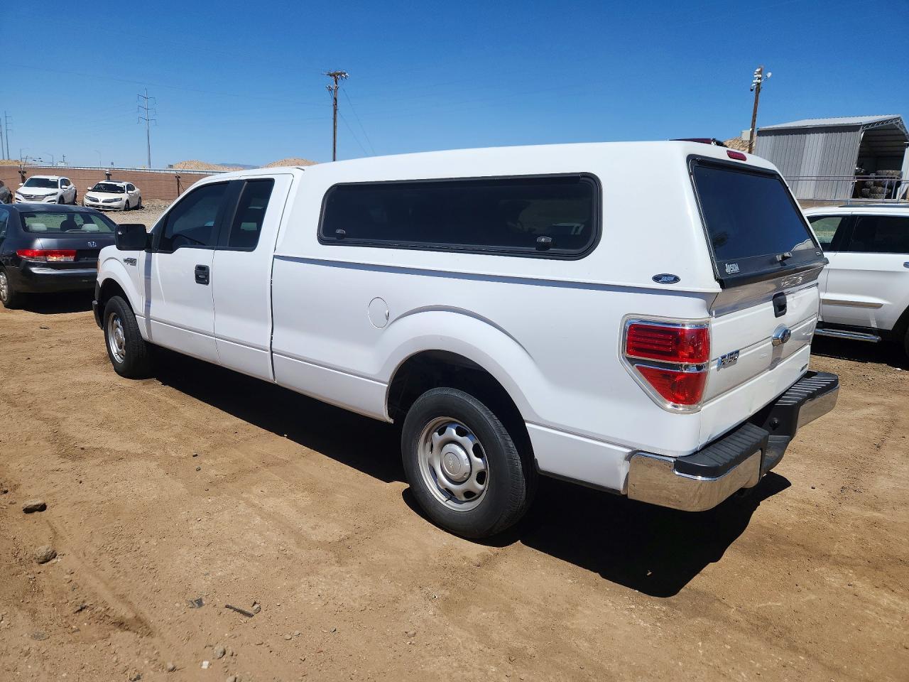 2014 Ford F150 Super Cab - Фото 2