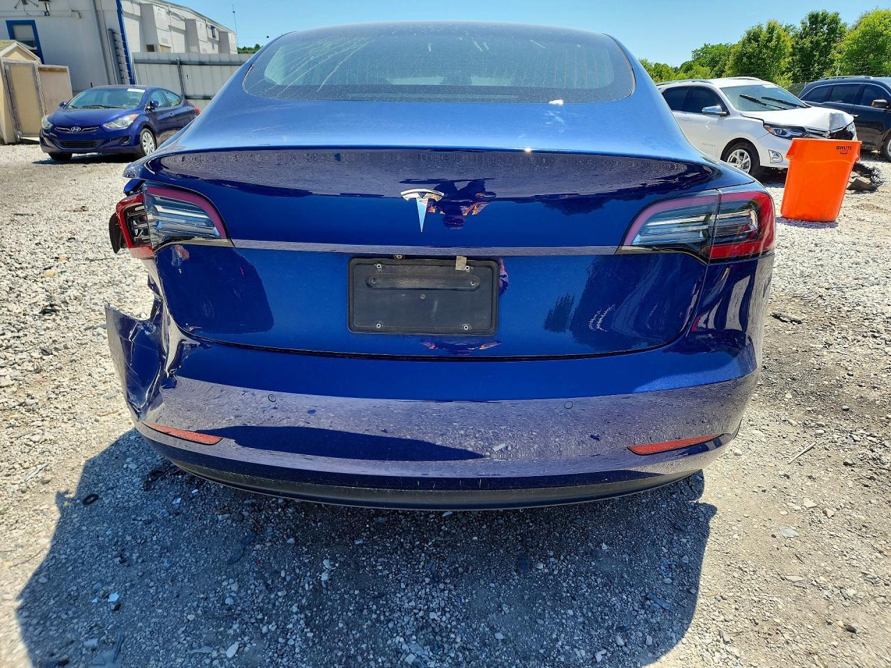 2019 Tesla Model 3 - Фото 6