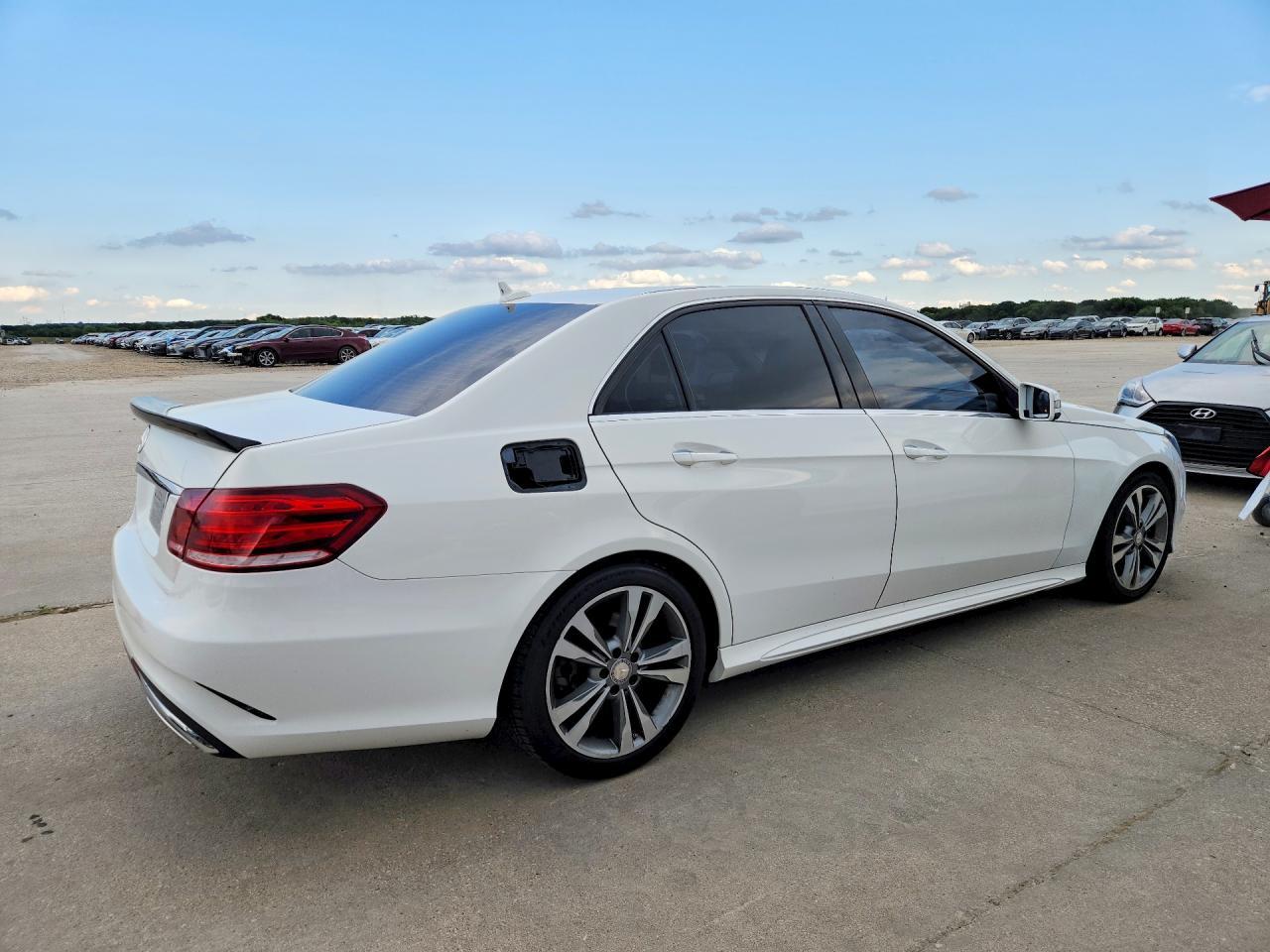 2015 Mercedes-Benz E 350 - Фото 3