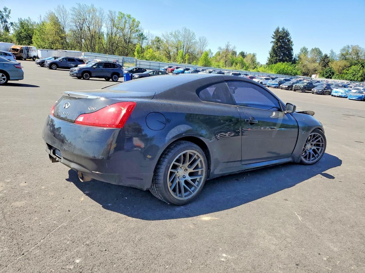 2015 Infiniti Q60 Coupe Base - Фото 3