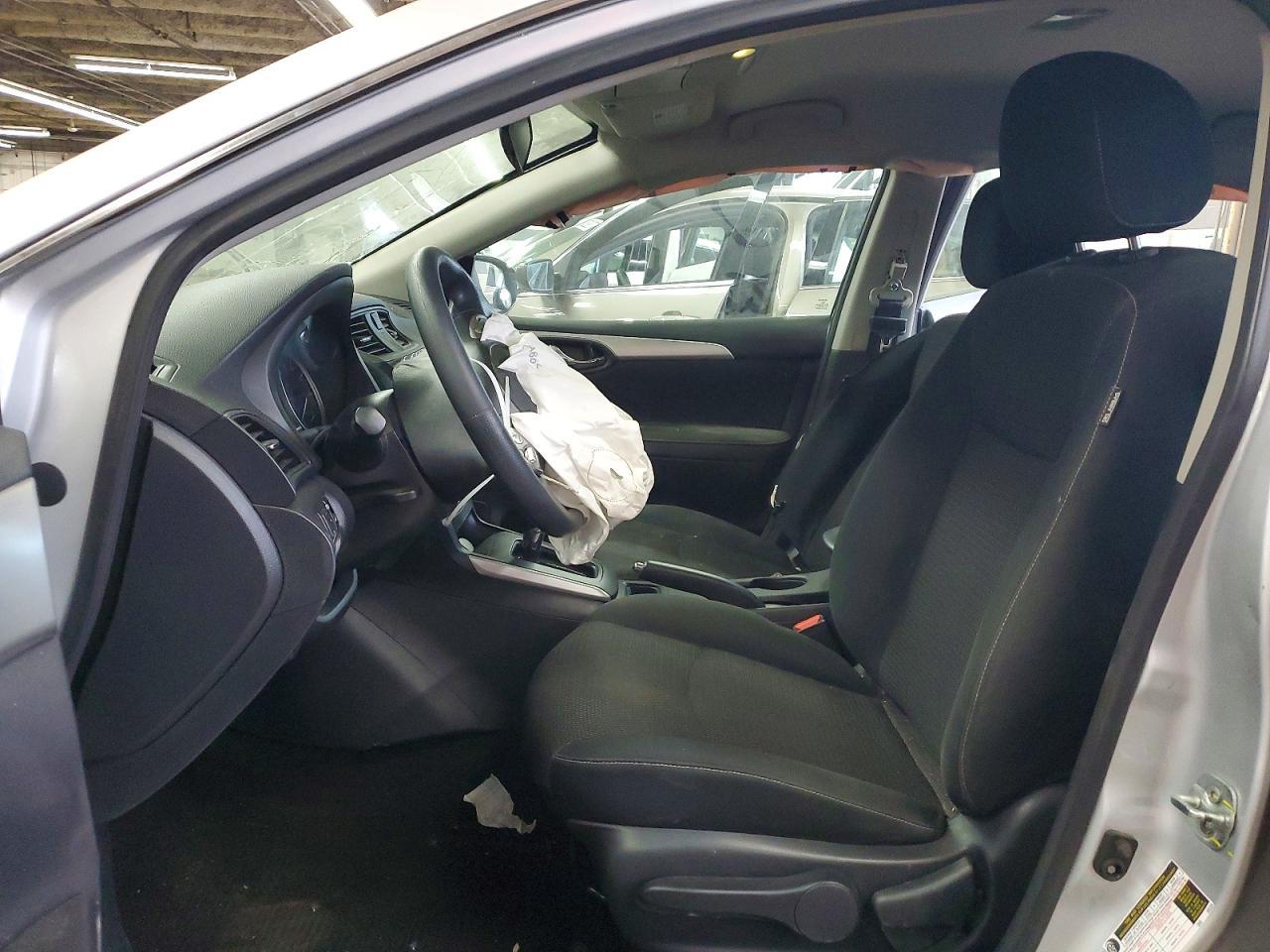 2019 Nissan Sentra S - Фото 7
