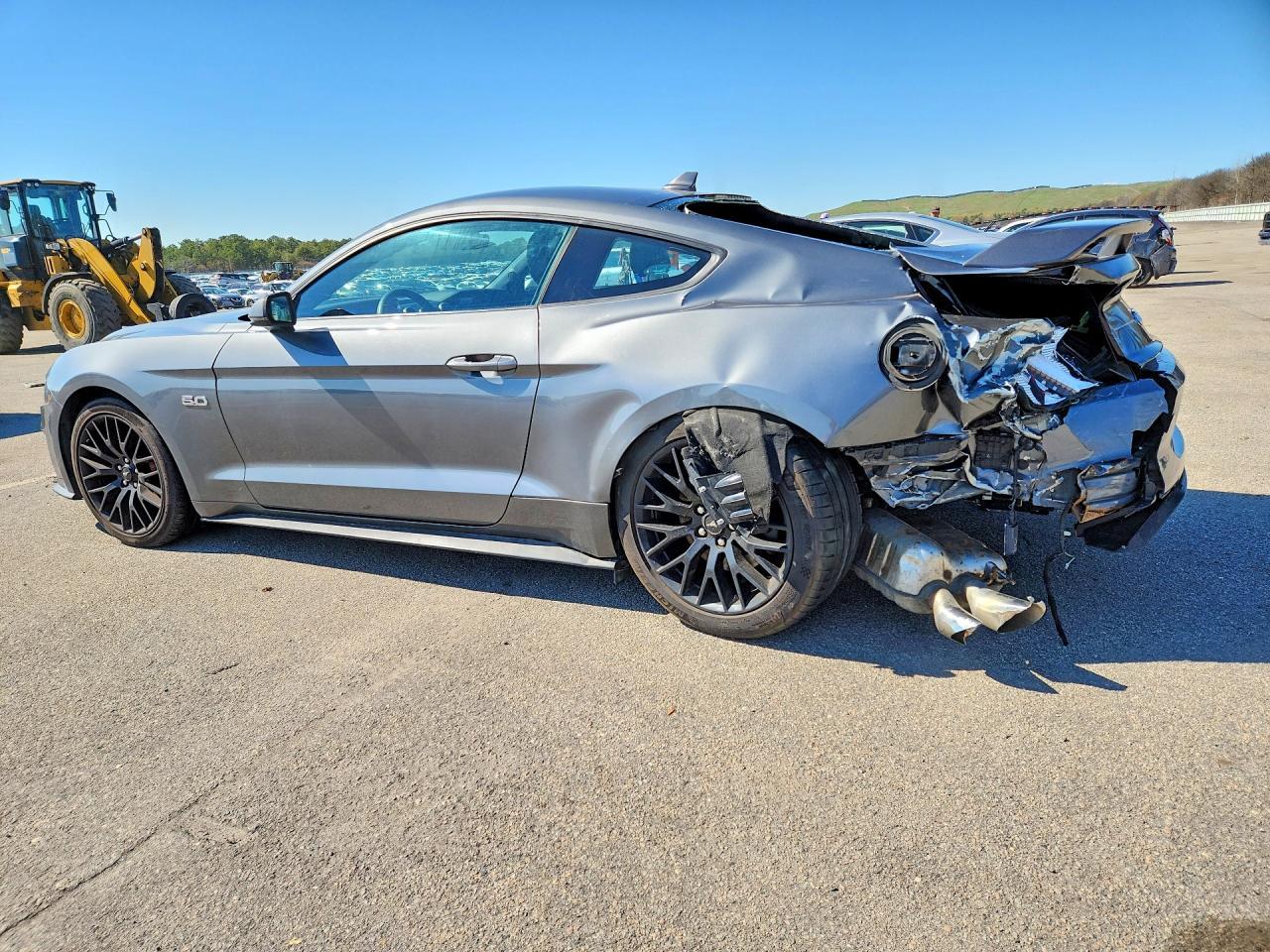 2022 Ford Mustang Gt - Image 2
