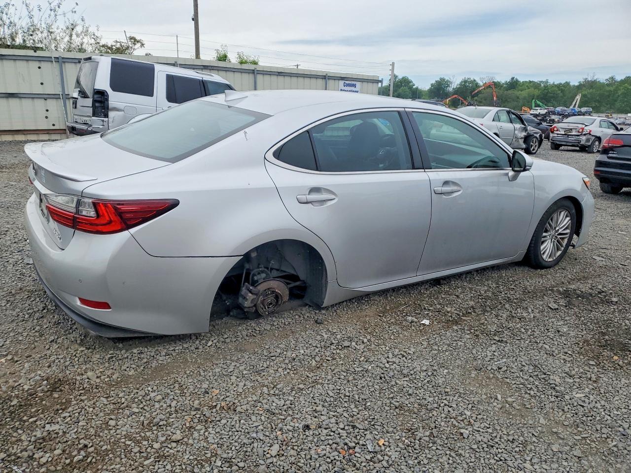 2016 Lexus Es 350 - Image 3