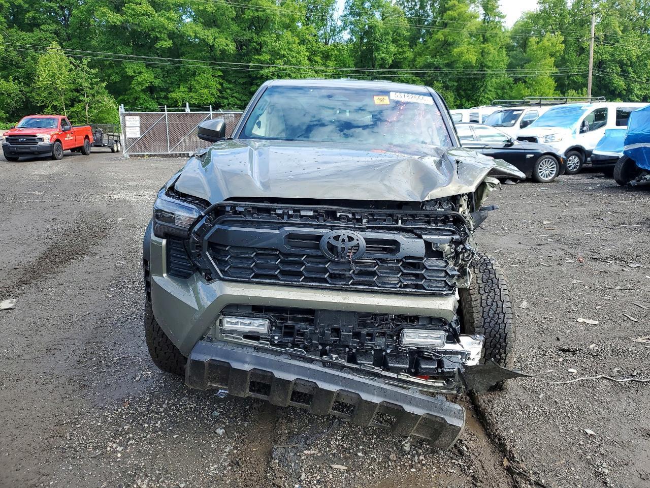 2025 Toyota Tacoma Trd Off-Road - Image 5