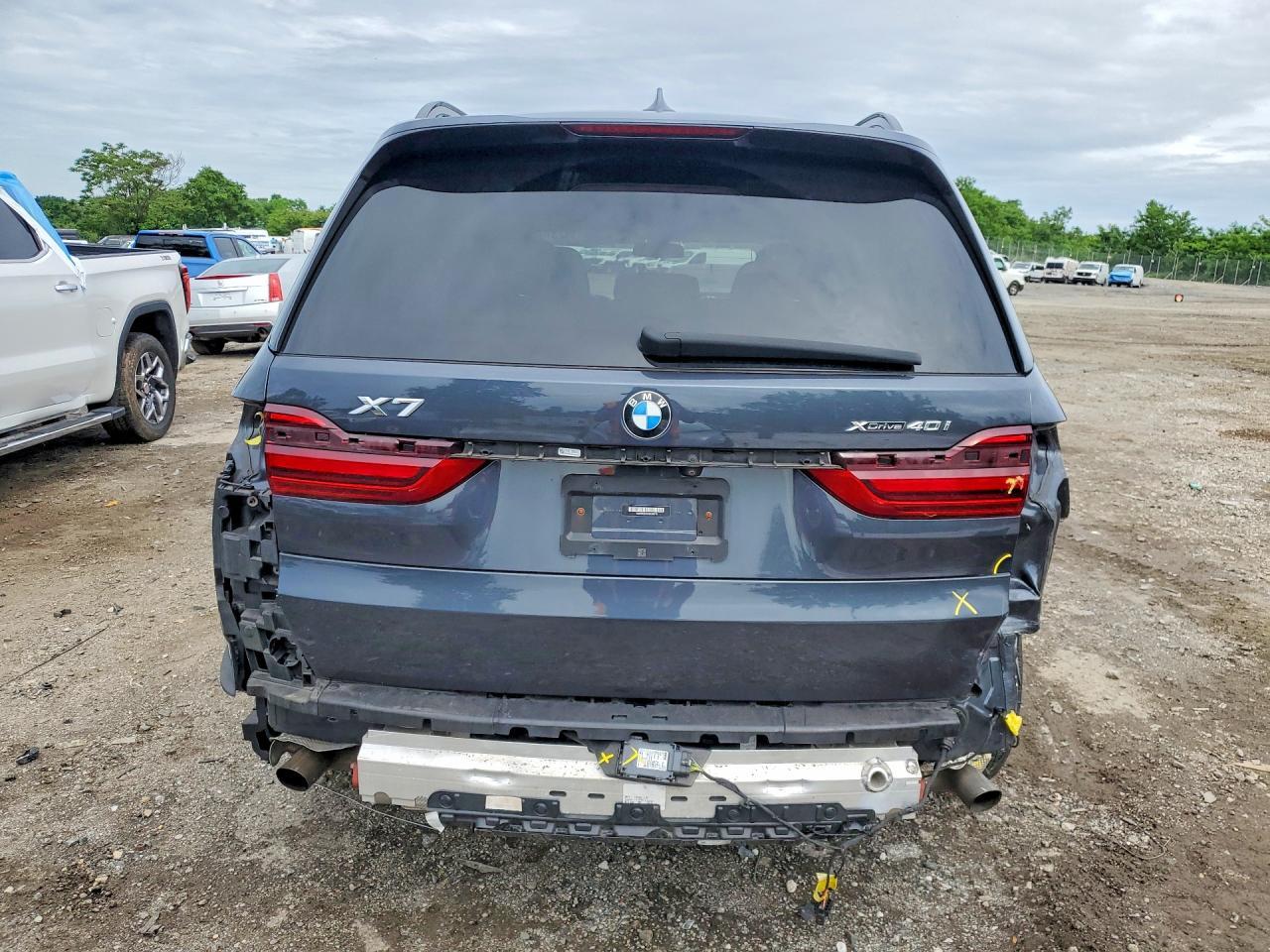 2022 BMW X7 xDrive40I - Фото 6