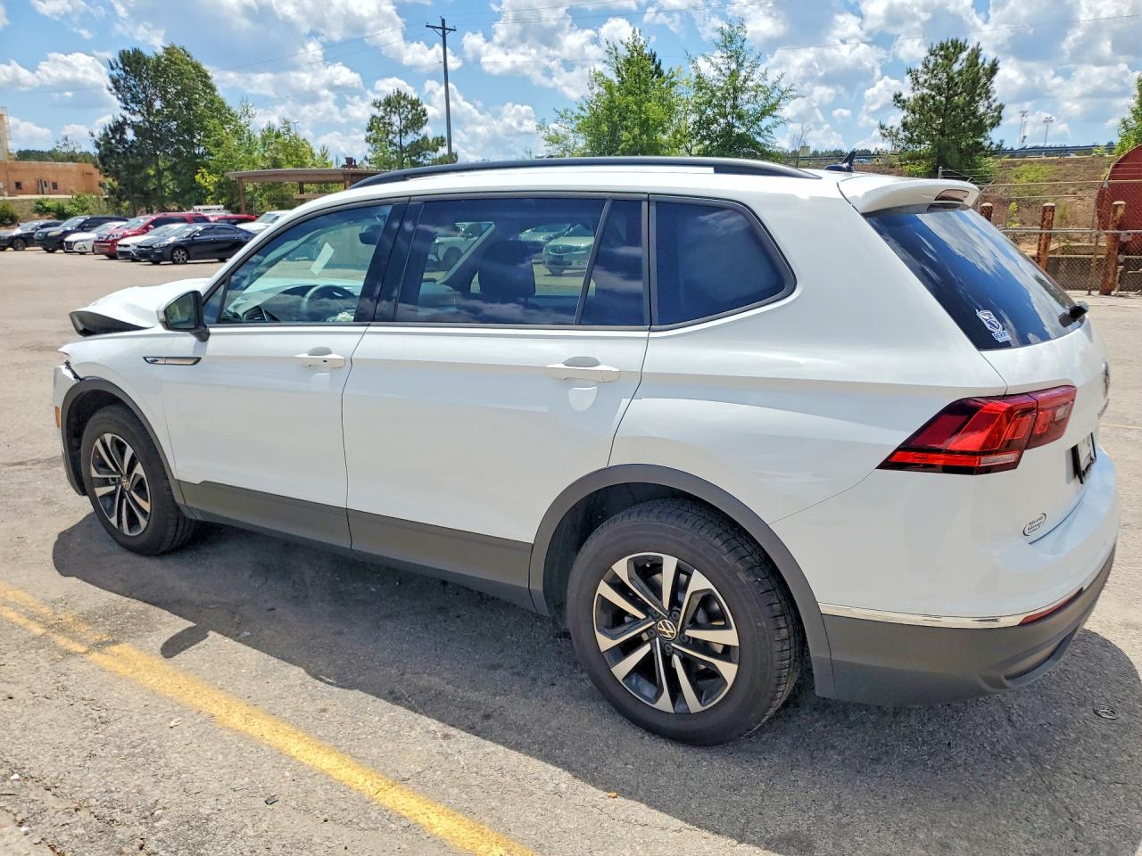 2024 Volkswagen Tiguan S - Фото 2