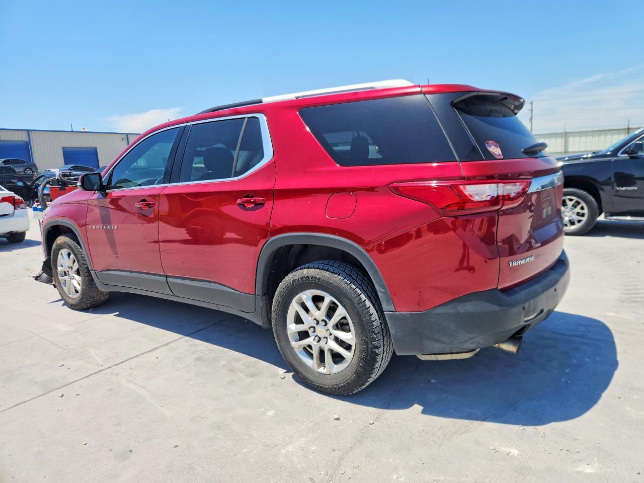 2018 Chevrolet Traverse Lt - Image 2
