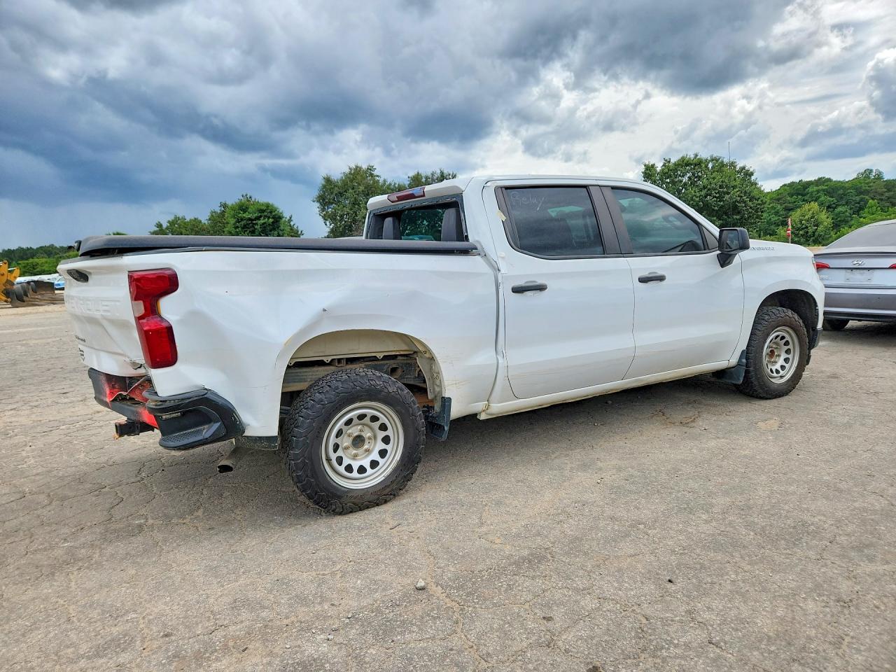 2024 Chevrolet Silverado C1500 - Фото 3