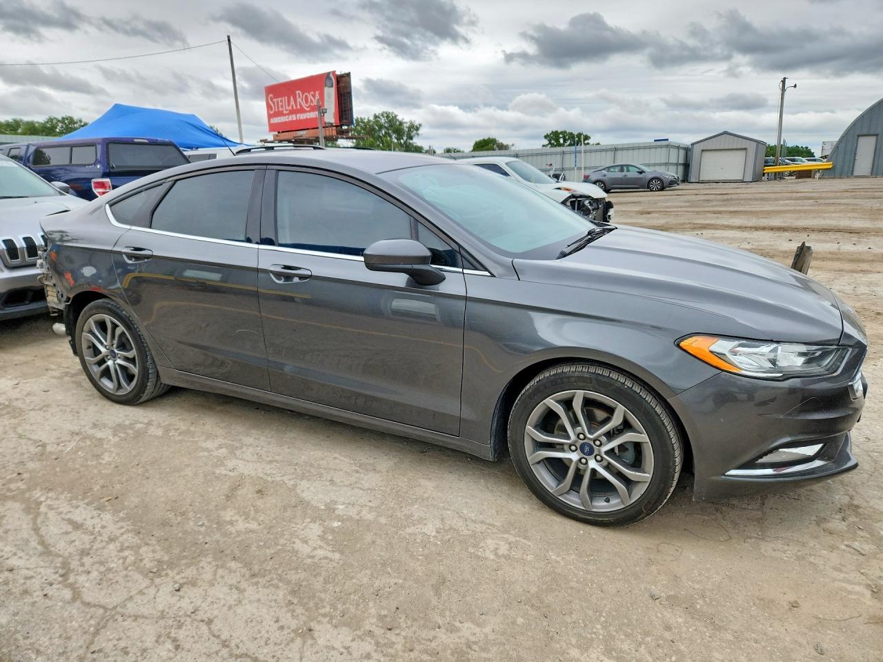 2017 Ford Fusion Se - Фото 4