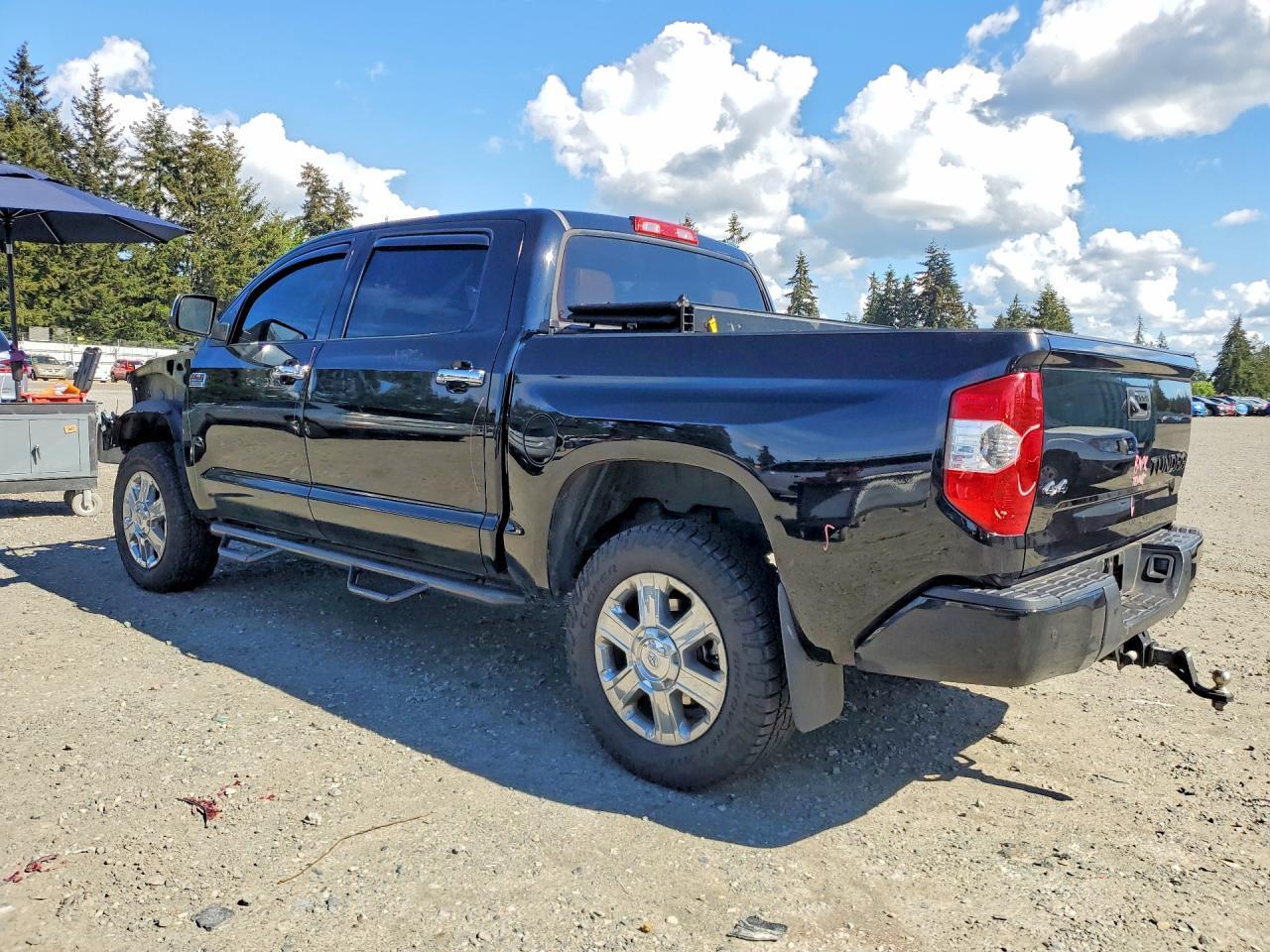 2015 Toyota Tundra 1794 Edition - Фото 2