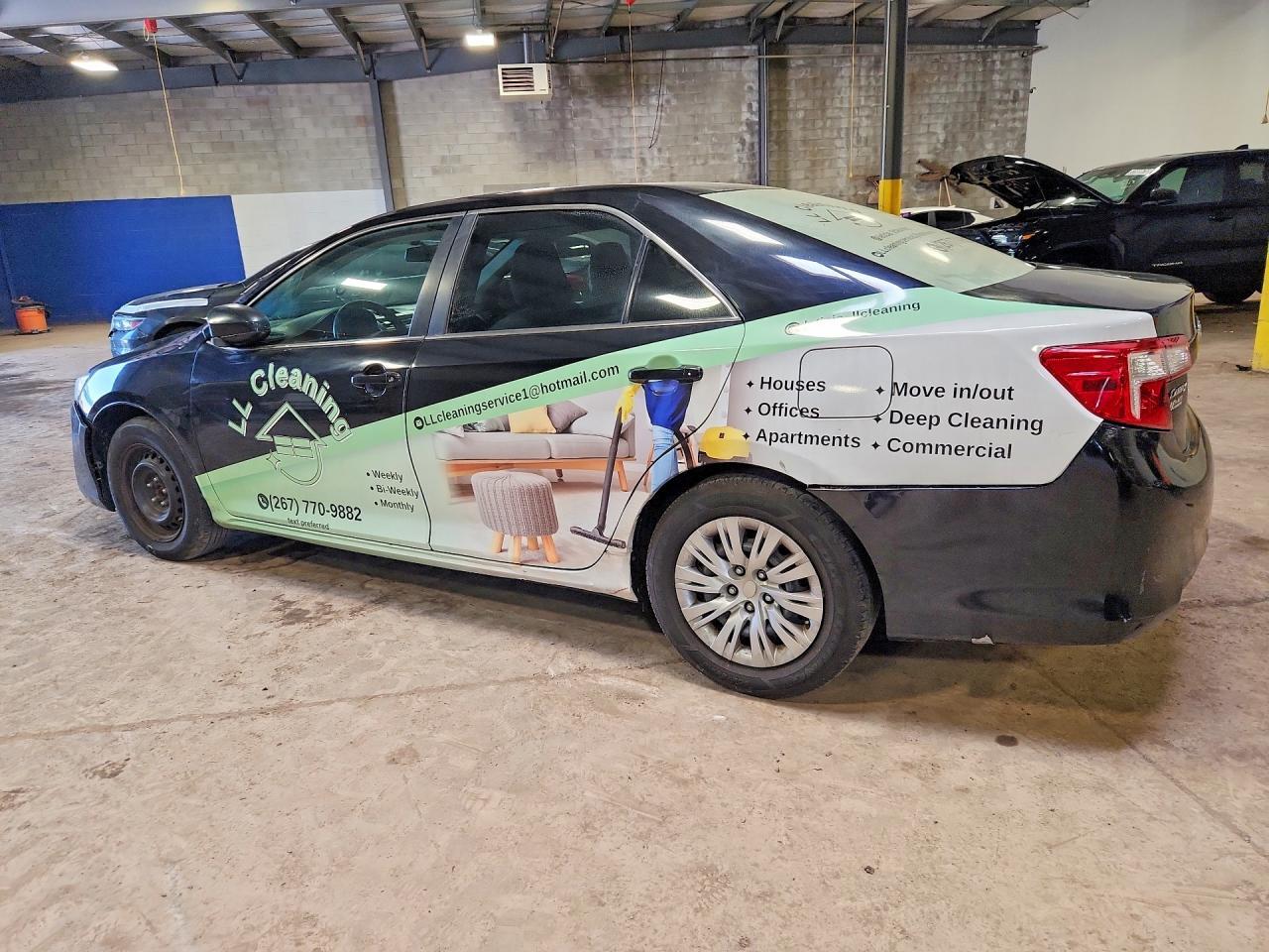 2013 Toyota Camry Le - Фото 2