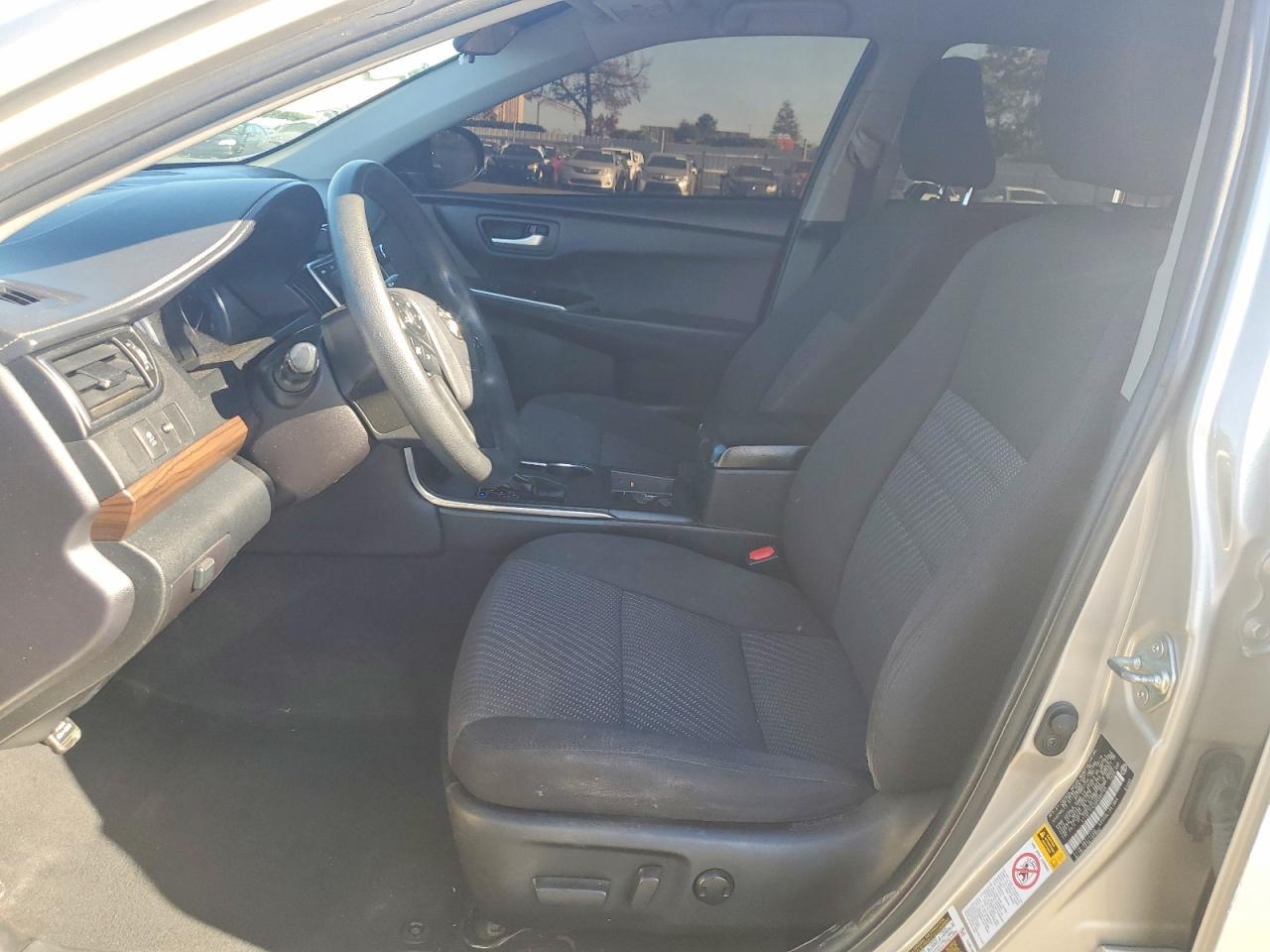 2016 Toyota Camry Le - Фото 7