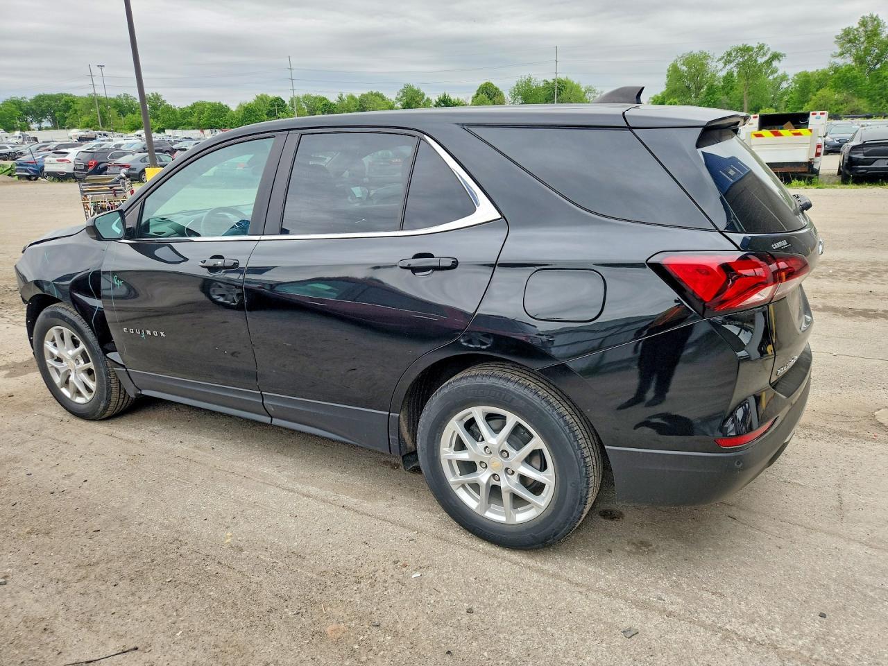 2022 Chevrolet Equinox Lt - Фото 2