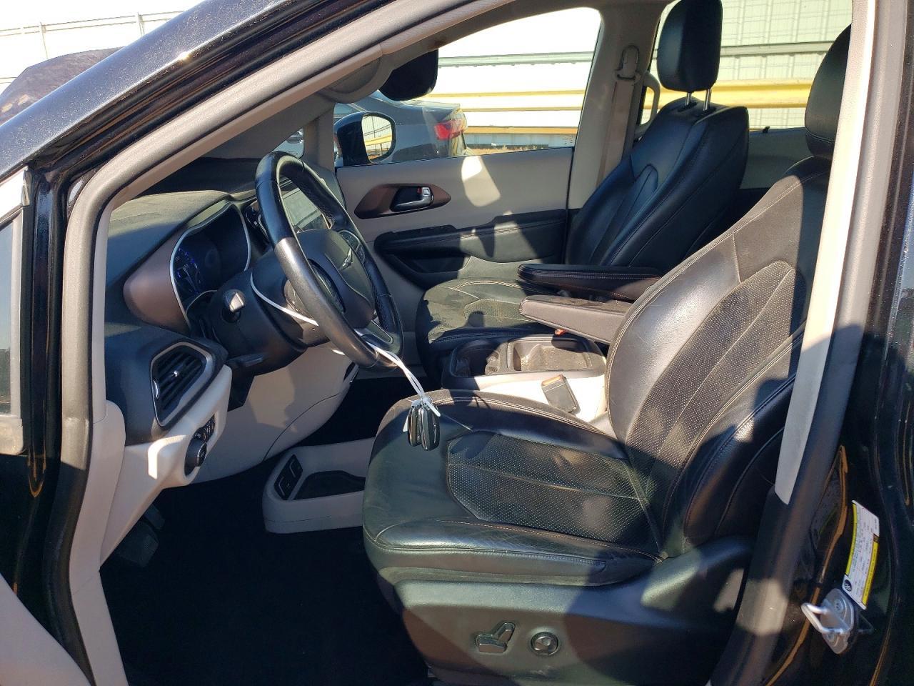 2018 Chrysler Pacifica Touring L - Фото 7