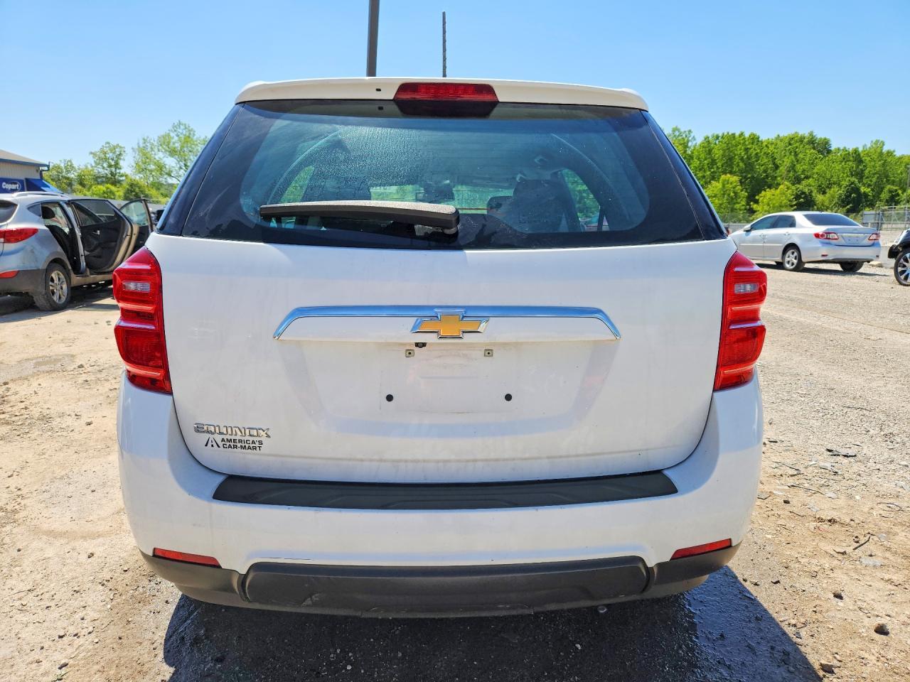 2017 Chevrolet Equinox Ls - Image 6