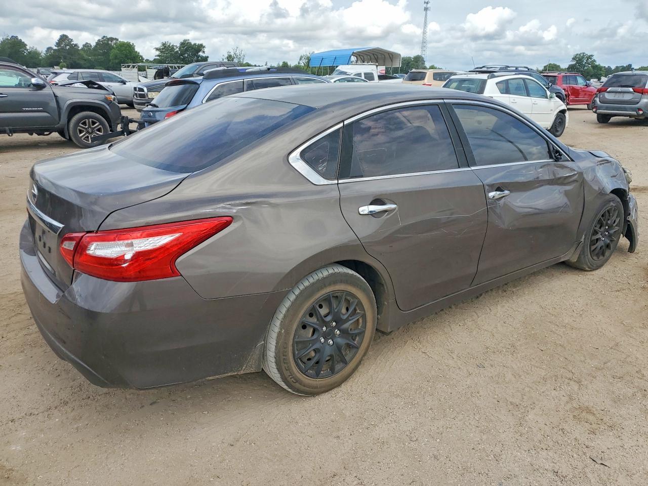 2017 Nissan Altima 2.5 S - Фото 3