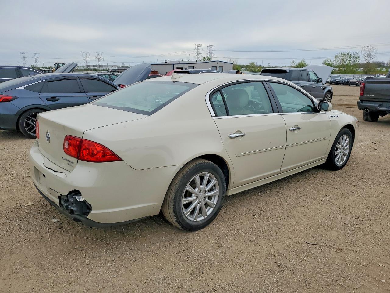 2011 Buick Lucerne Cxl - Image 3