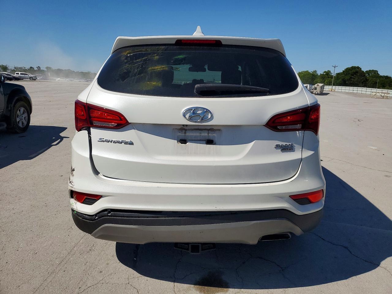 2017 Hyundai Santa Fe Sport 2.4L - Image 6