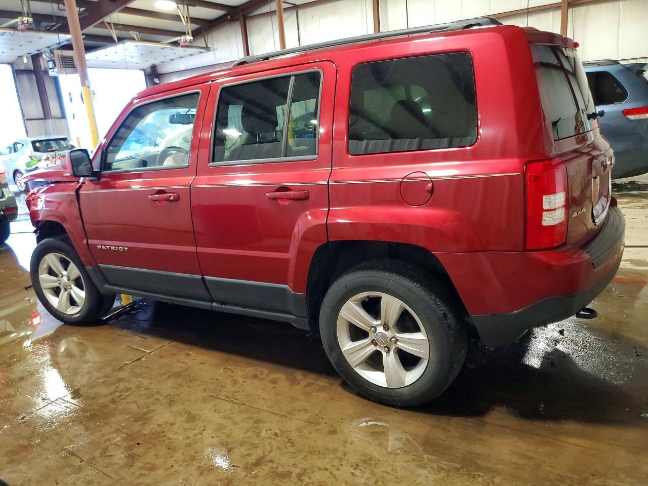 2013 Jeep Patriot Latitude - Фото 2