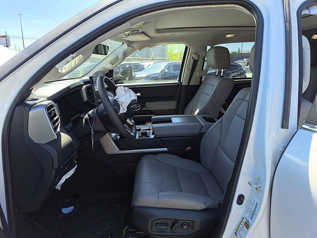 2024 Toyota Sequoia Limited - Фото 7