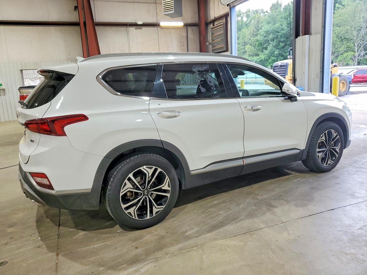 2019 Hyundai Santa Fe Ultimate 2.0T - Фото 3